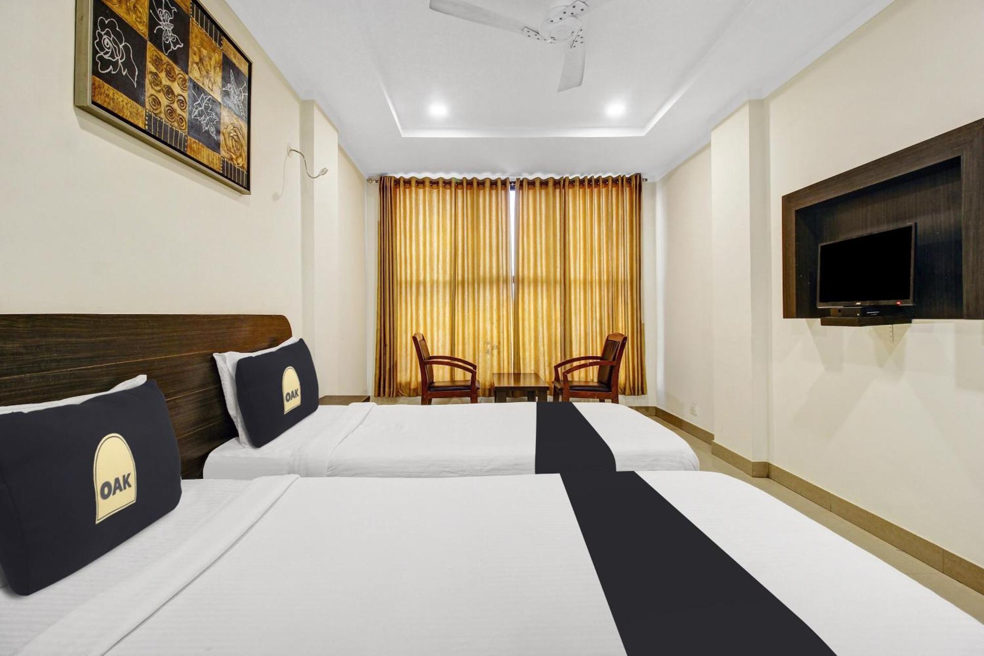 Отель Super Townhouse Oak Lb Nagar Ramoji Хайдарабад Экстерьер фото